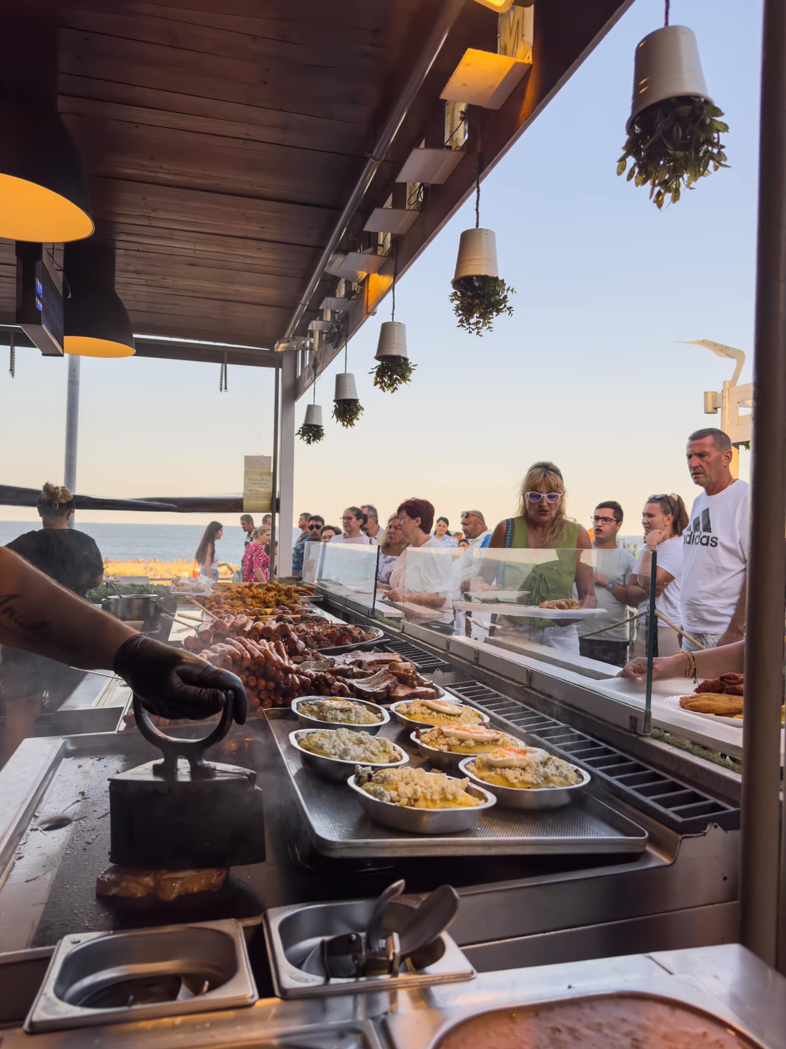 Caredy Kitchen Faleza